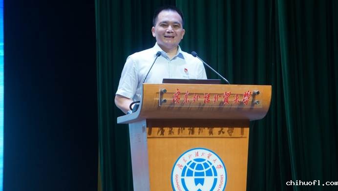 说明: D:\李子丹\新闻和照片\2019\党政\7.2党员大会\林绍雄讲党课.JPG